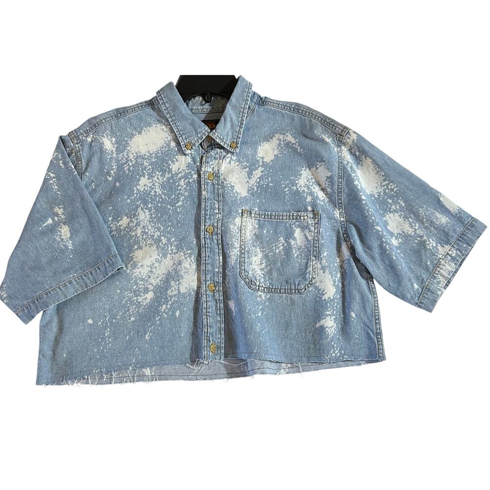 VTG Reworked Blue Bleach Dye Cropped Denim Short Sleeved Button Up Shirt Size M